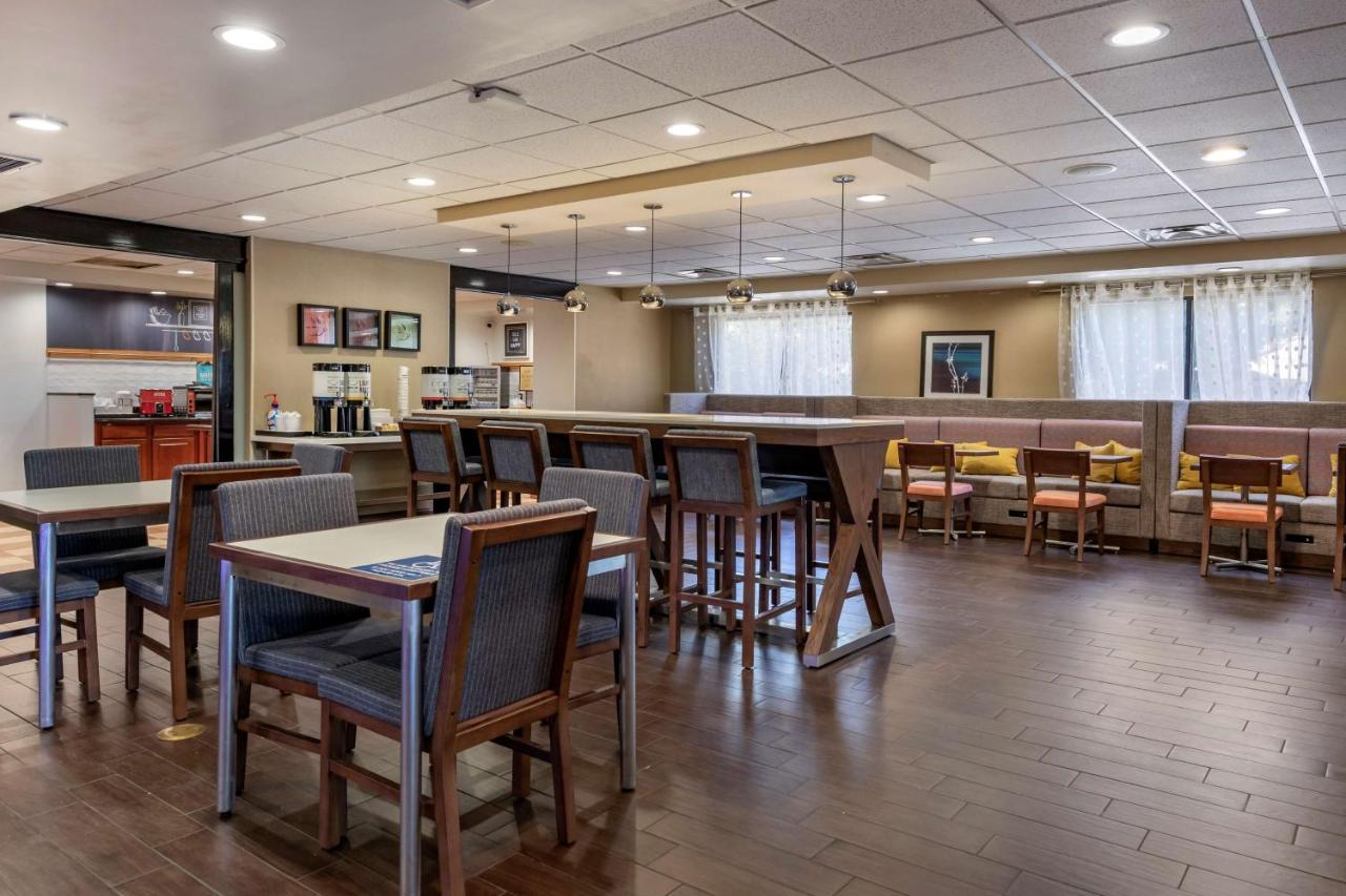 Hampton Inn Norco/Corona Exterior foto